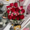 BOUQUET DE ROSAS CON ROSAS BEBE ,GERBERAS Y CAJA DE CHOCOLATE - Imagen 3