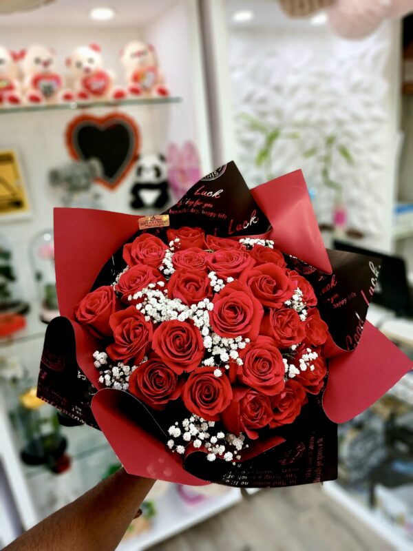 BOUQUET DE ROSAS EN VARIOS ESTILOS - Imagen 2